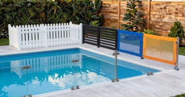 top child safe pool fences